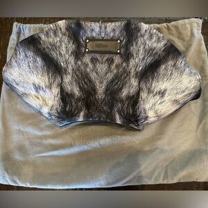 AUTHENTIC ALEXANDER MCQUEEN BLACK/WHITE PRINTED DE MANTA CLUTCH BAG